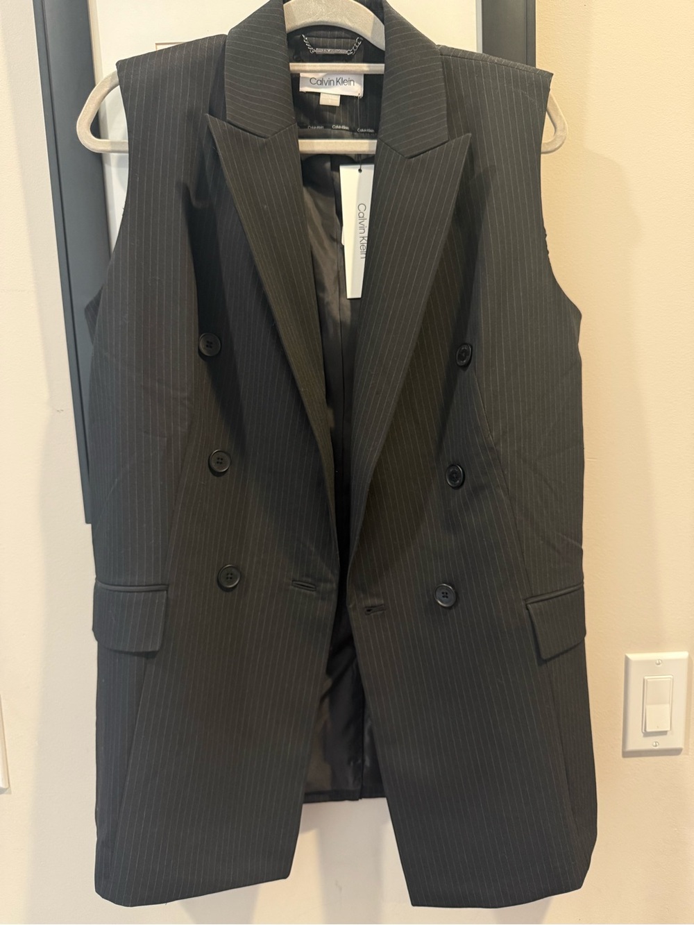 Calvin Klein Men's Black Pinstripe Double-Breasted Sleeveless Blazer Vest - Picture 2 of 6